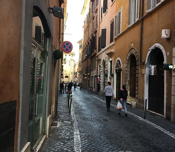Pantheon Old Daire Roma